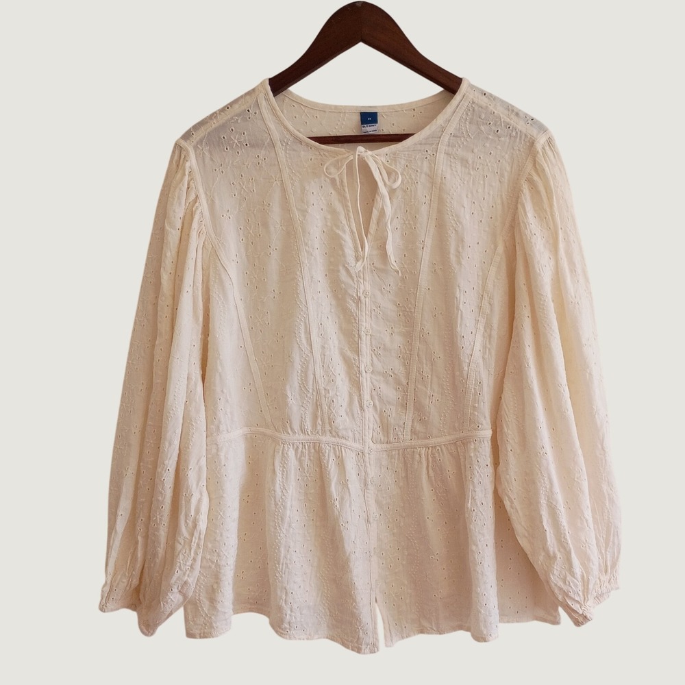 Old Navy 2X Cream Eyelet Peplum Blouse Tie Neck Balloon Sleeve Top Peasant Boho